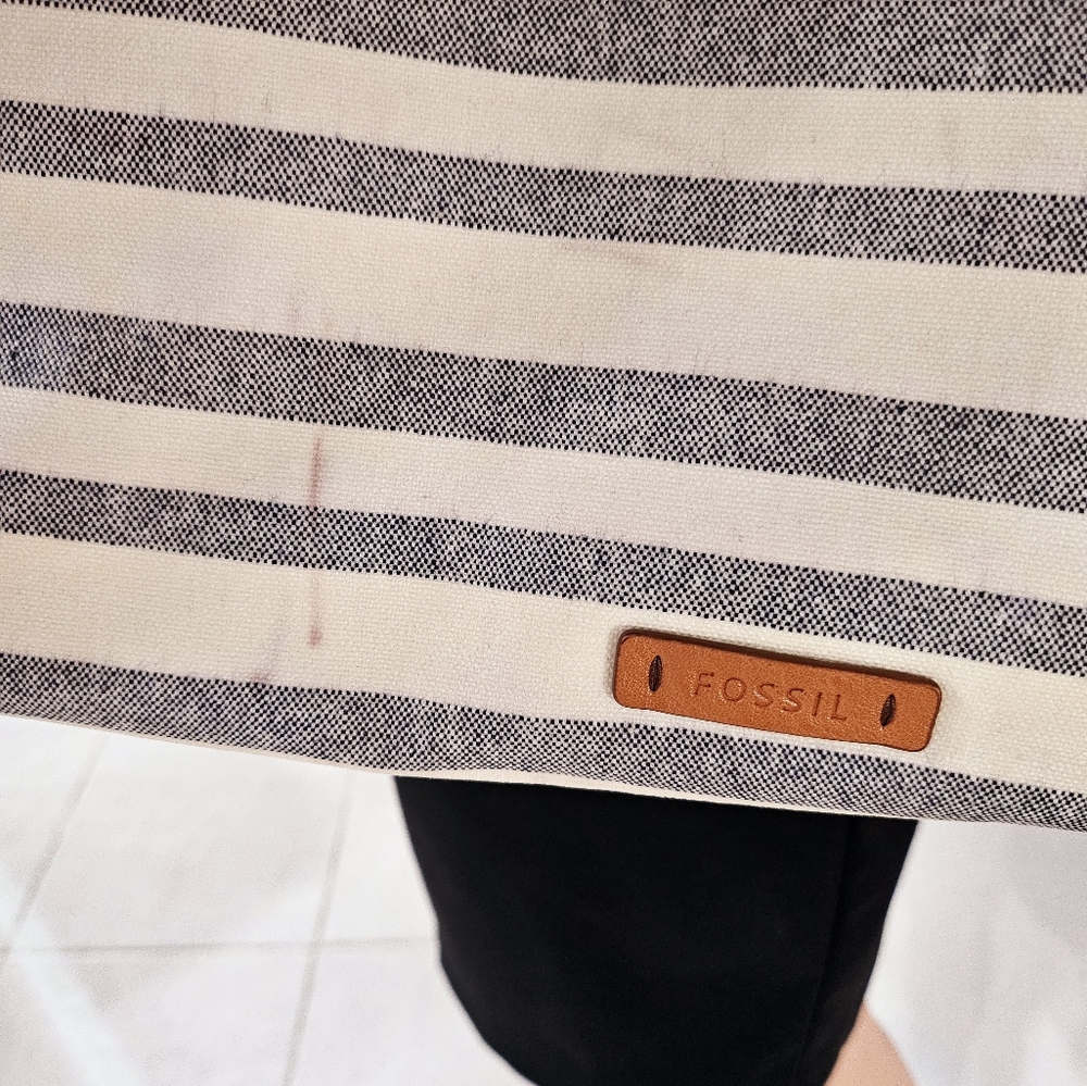 Fossil Striped Gray and Tan Women's Bag - Picture 7 of 13